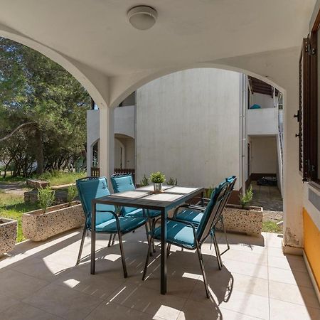 Apartments Lopari Нерезине Екстер'єр фото