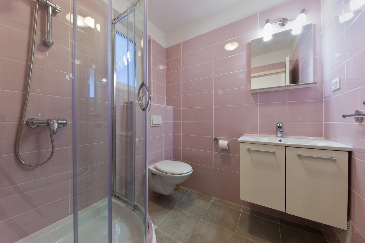 Apartments Lopari Нерезине Екстер'єр фото