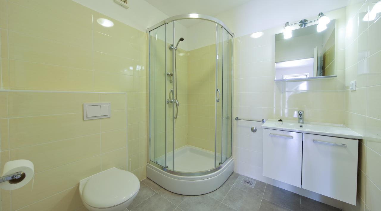 Apartments Lopari Нерезине Екстер'єр фото